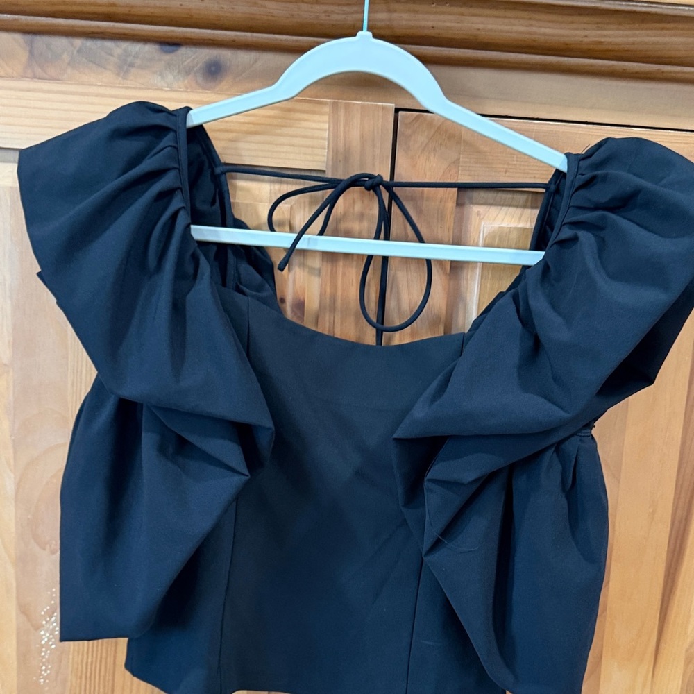 Endless Rose Elegant Black Puff Sleeve Top